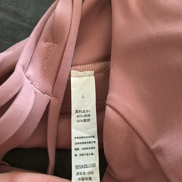 Lemedy light pink strap back sports bra - Picture 3 of 3